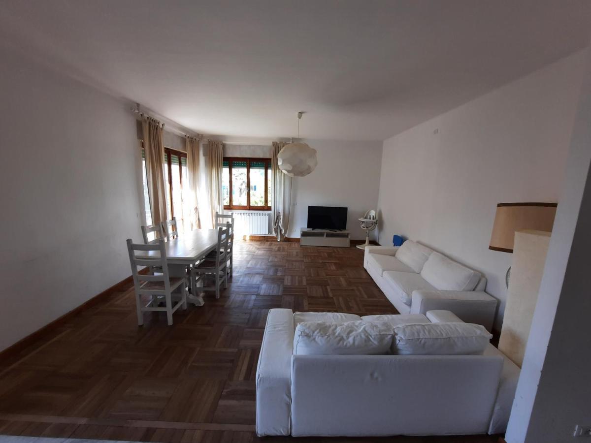 Casa Romeo Appartamento Con Posto Auto Finale Ligure Eksteriør bilde