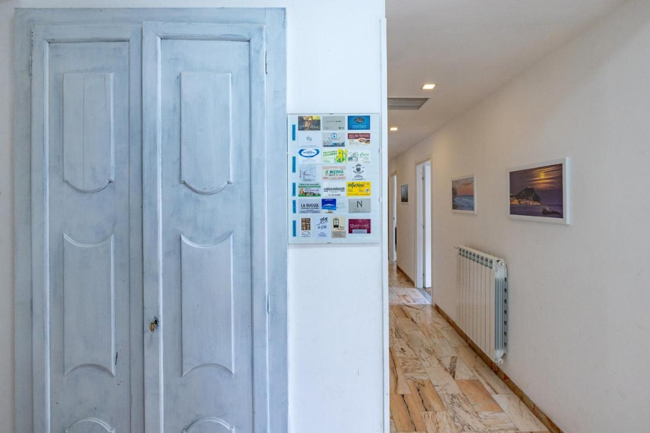 Casa Romeo Appartamento Con Posto Auto Finale Ligure Eksteriør bilde